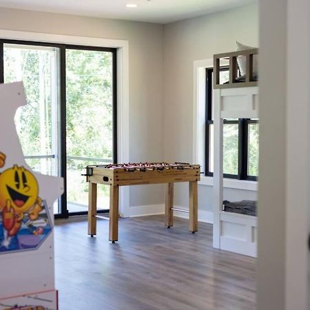 New Home, Dock, Kayaks, Game Room, Water Views Winchester Εξωτερικό φωτογραφία