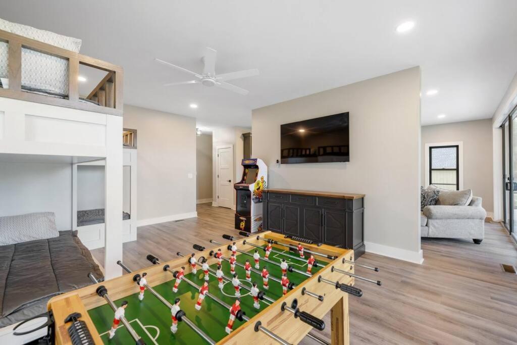 New Home, Dock, Kayaks, Game Room, Water Views Winchester Εξωτερικό φωτογραφία