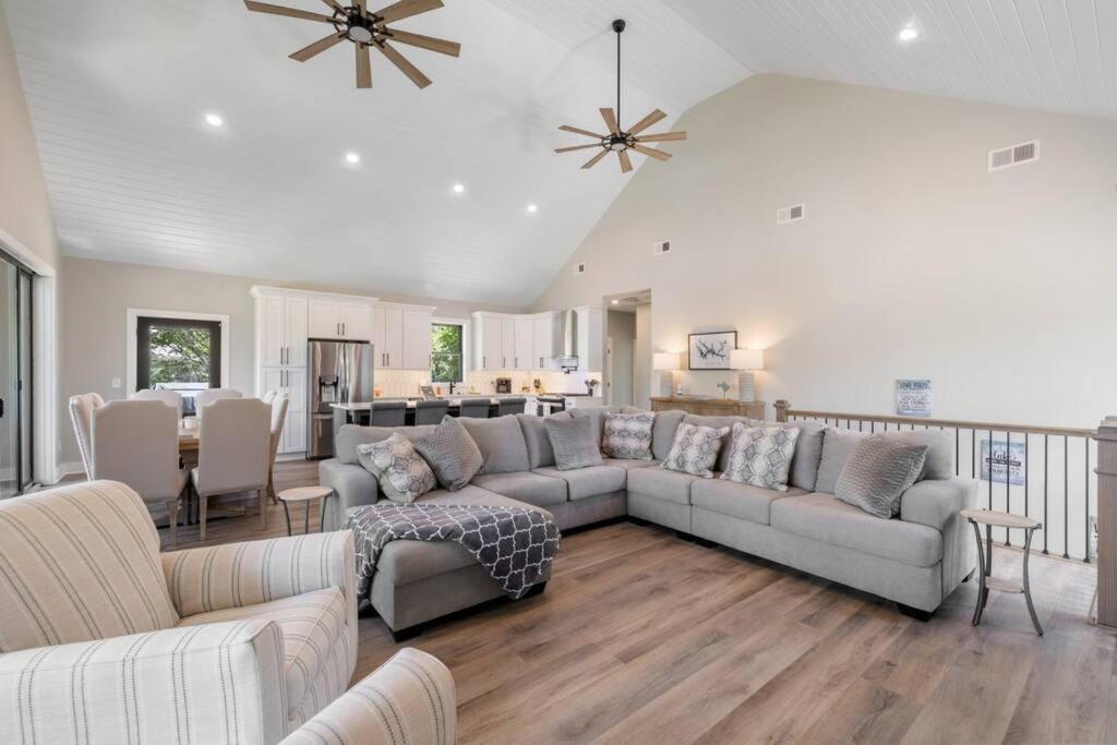 New Home, Dock, Kayaks, Game Room, Water Views Winchester Εξωτερικό φωτογραφία