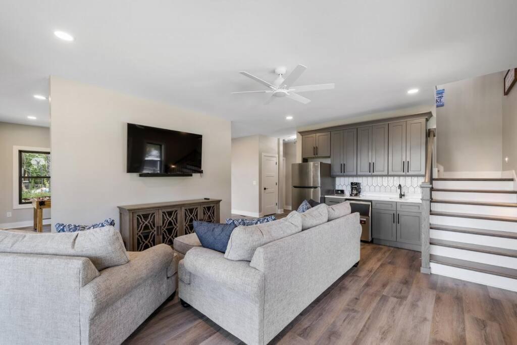 New Home, Dock, Kayaks, Game Room, Water Views Winchester Εξωτερικό φωτογραφία